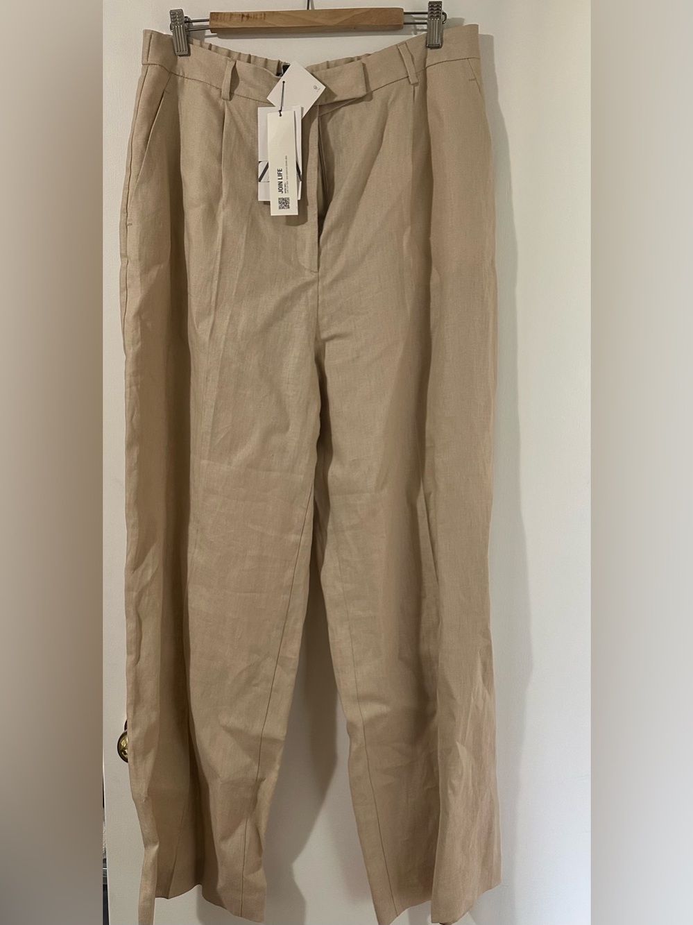 Zara Women’s Beige Linen wide leg pants